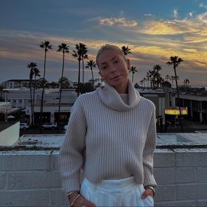 Meet your Posher, Sophie uma